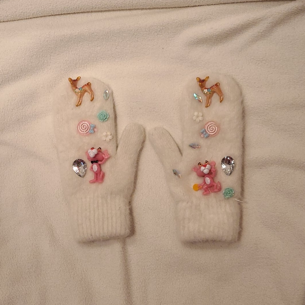 Fluffy Gloves